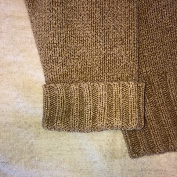 Polo by Ralph Lauren. Woven,100% cotton, Medium, men’s sweater heavy and thick. - Picture 7 of 8